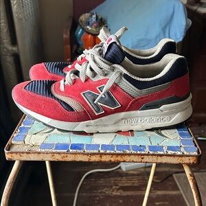 New Balance Kids Sneakers in Red and Navy